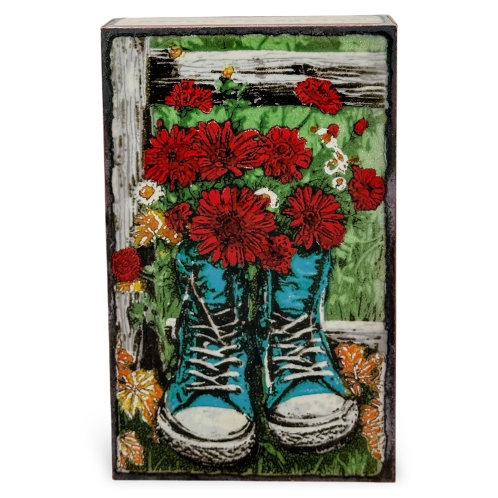 工芸品 LY painter \"Waiting for Luv\" ED.300 Ly | Waiting For Luv (2022) | Available for Sale | Artsy