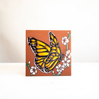 6x6 Monarch White Flowers - Terra Cotta Tile