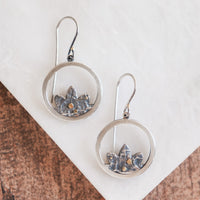 18k Small Circle Bloom Earrings