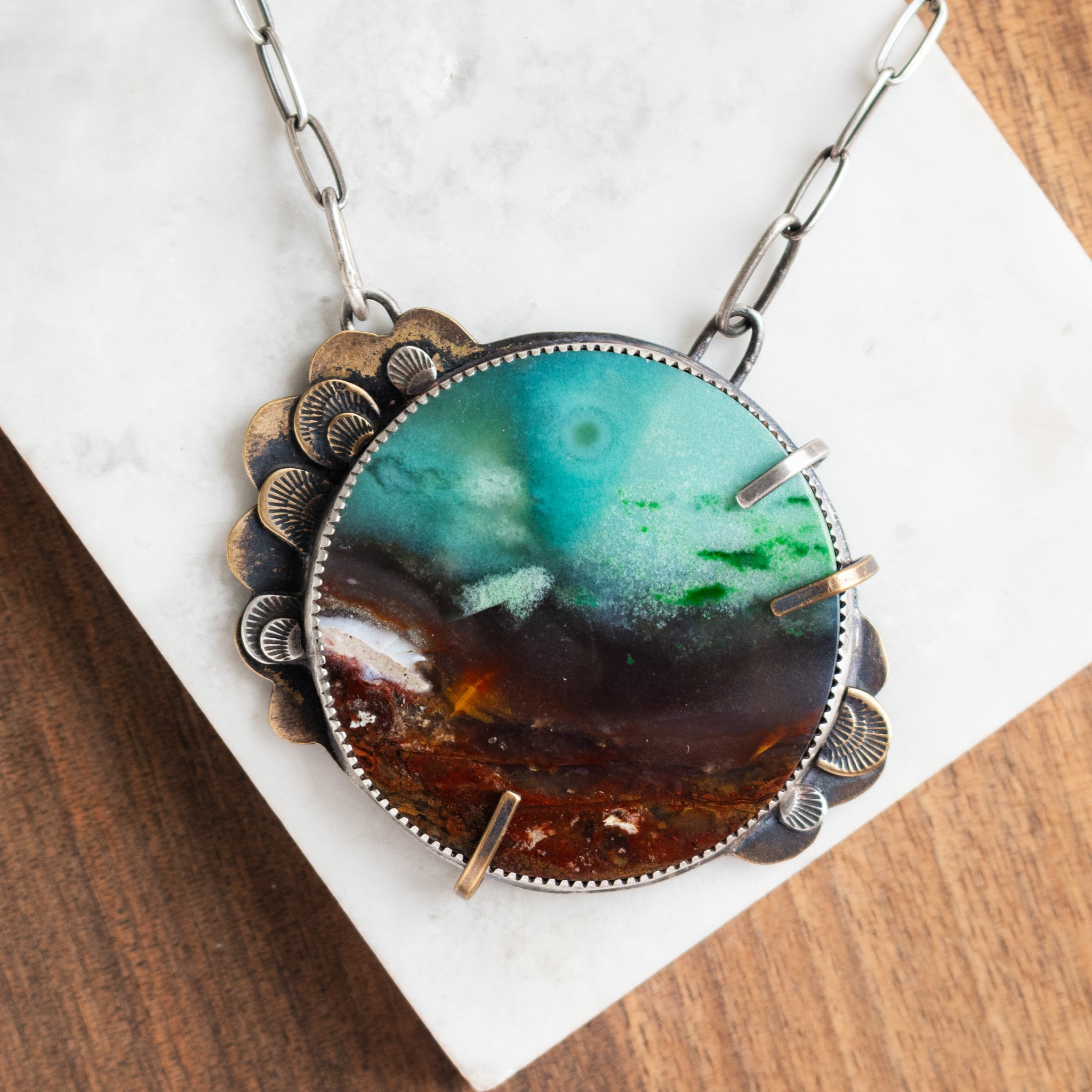 アクセサリー foundrymews SAVDLA Agate & Elm | Opalized Wood Round Forest Necklace – The Artisan's