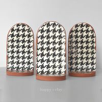 Houndstooth Altar | Black & White