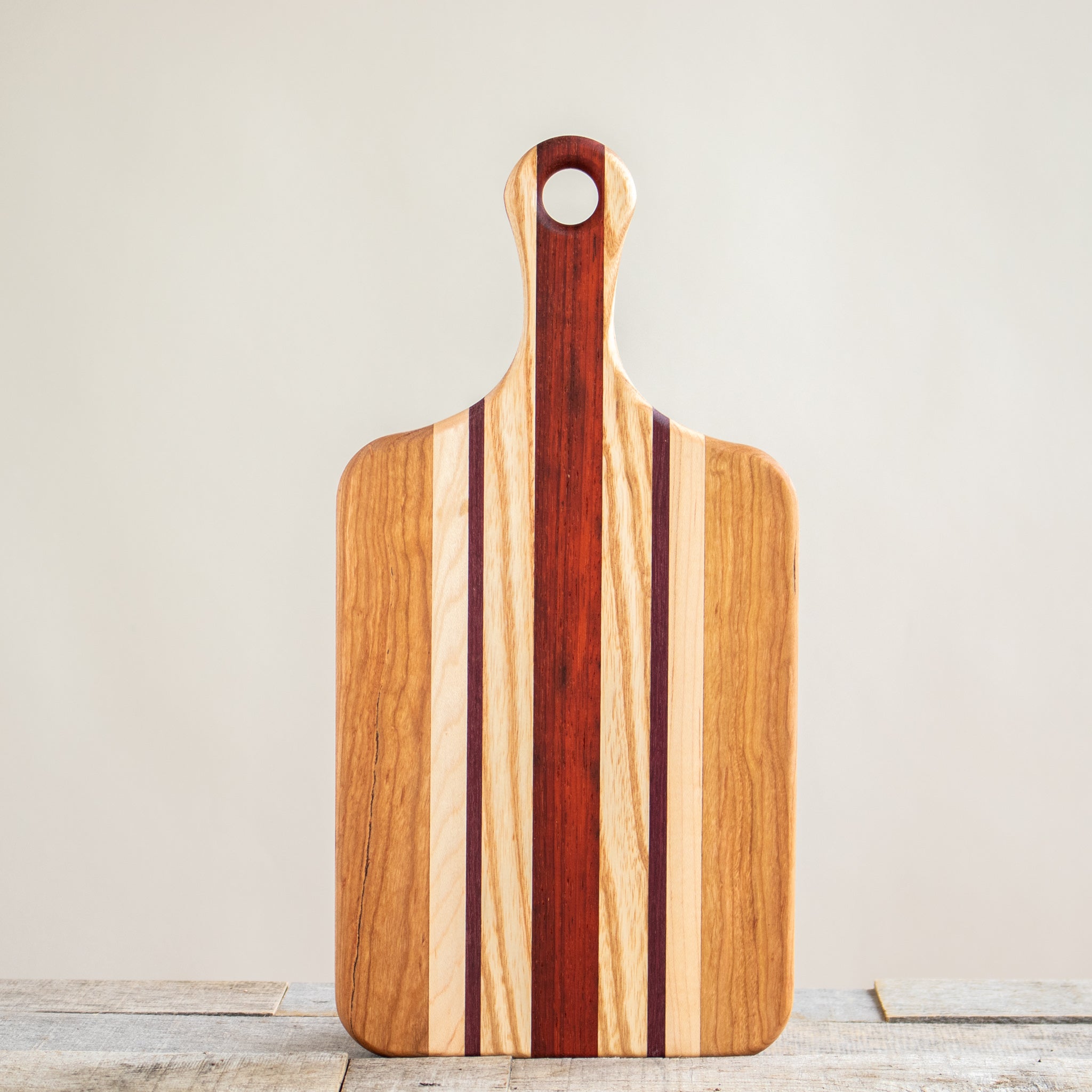 How to Make a Large Wooden Serving Board With a Handle