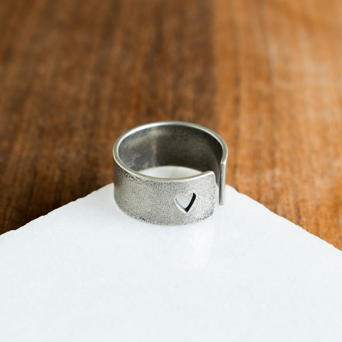 Adjustable | Open Heart Medium Ring | Silver