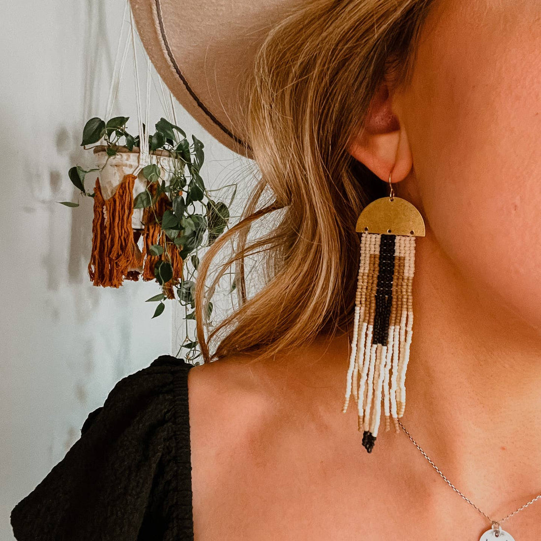 Temple Earrings | Neutral