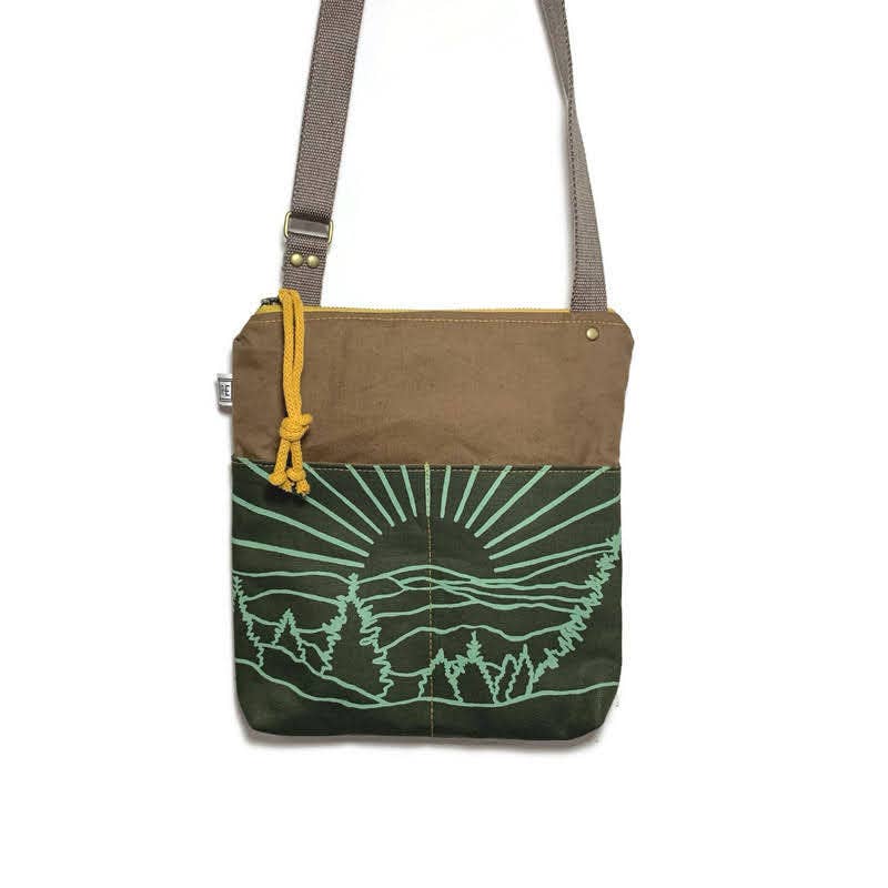 Crossbody Bag Mountains | Moss
