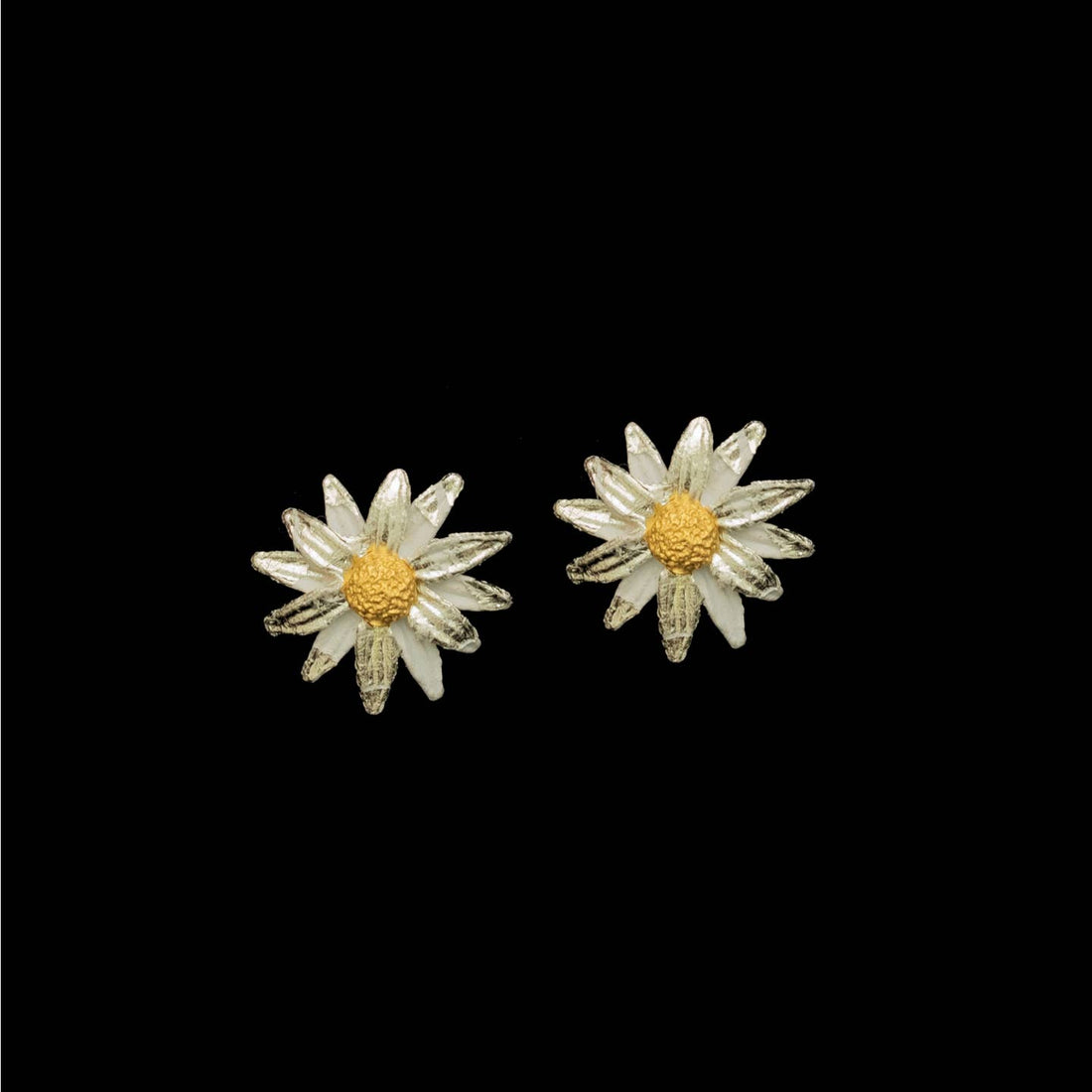 Daisy Post Earrings