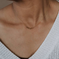 Small Linked Together Necklace | Gold