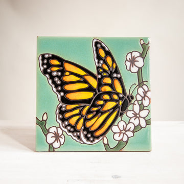 6x6 Monarch White Flowers - Green Tile
