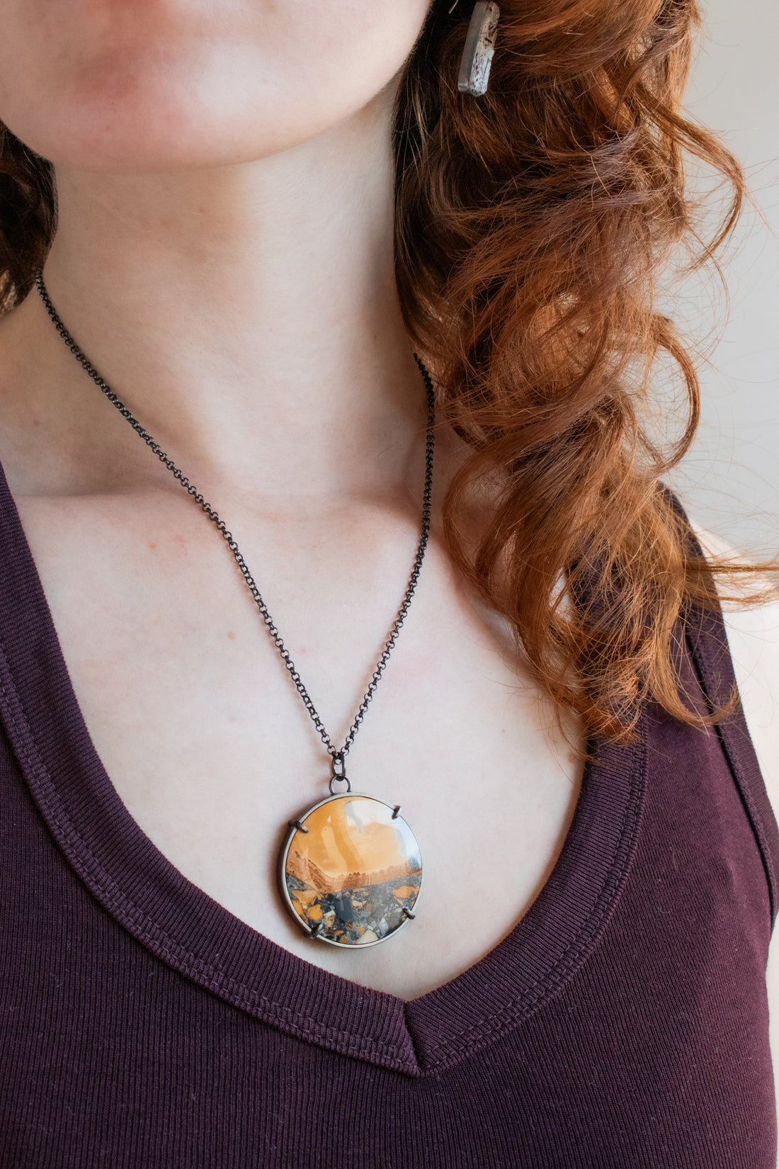 Round Maligano Landscape Jasper Necklace