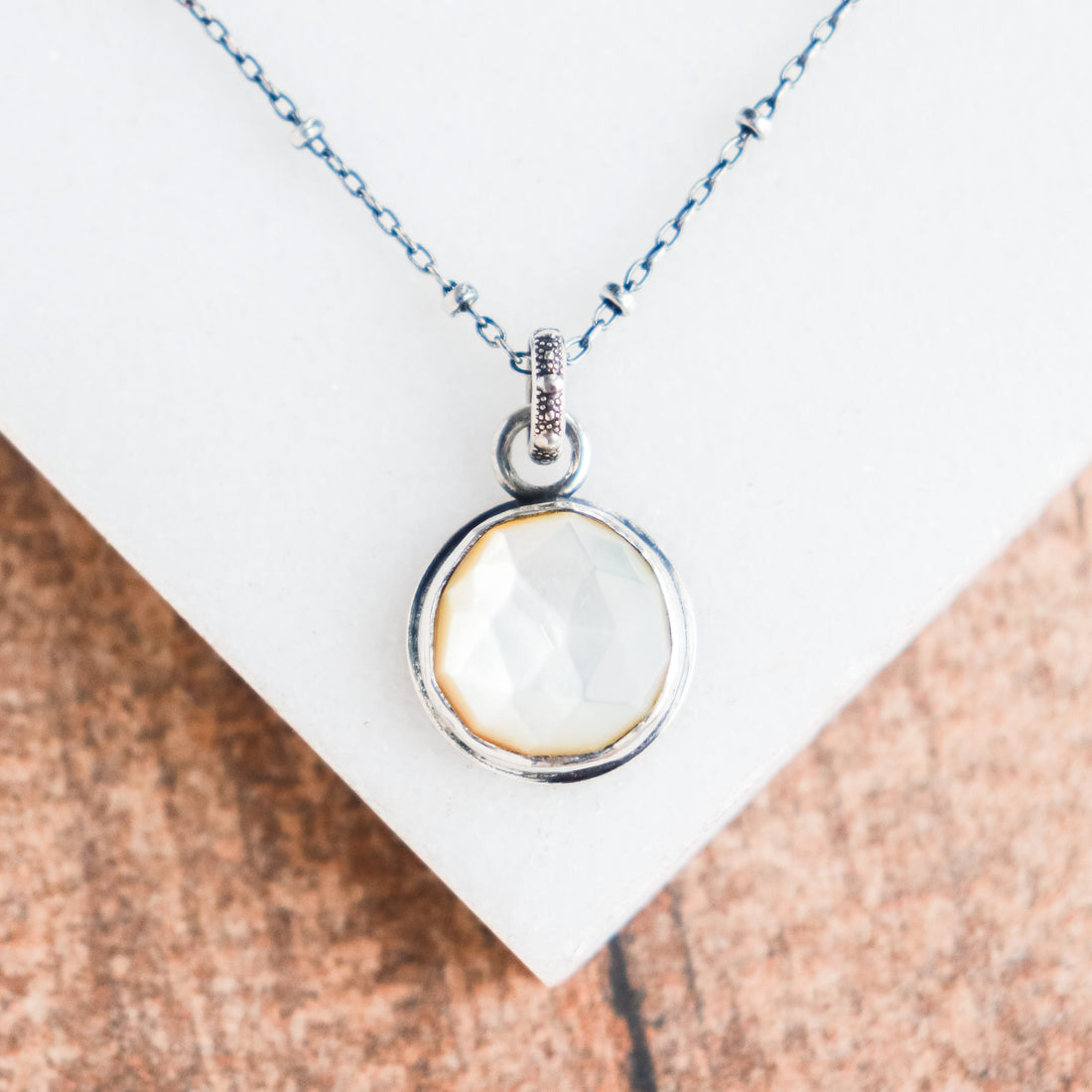 Pearl Round Rosecut Necklace