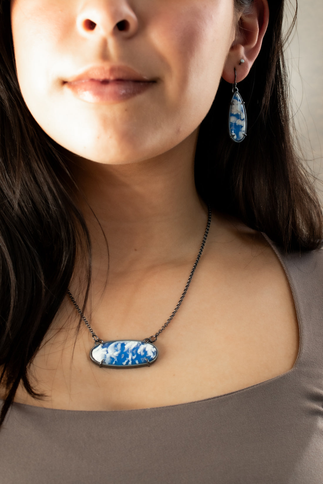 Cloud Plume Agate Horizontal Oval Necklace