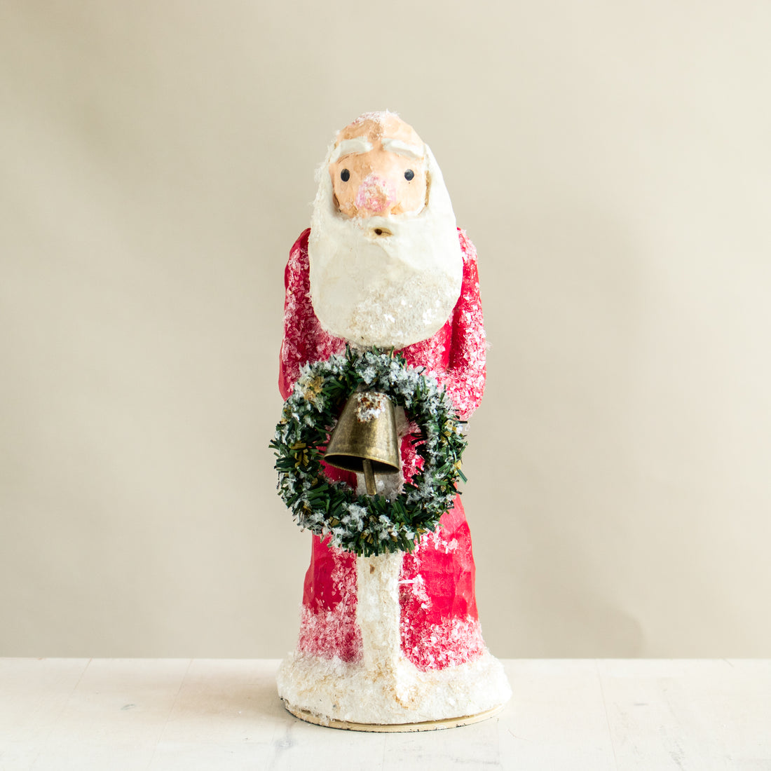 Santa Claus w/ Wreath | Red