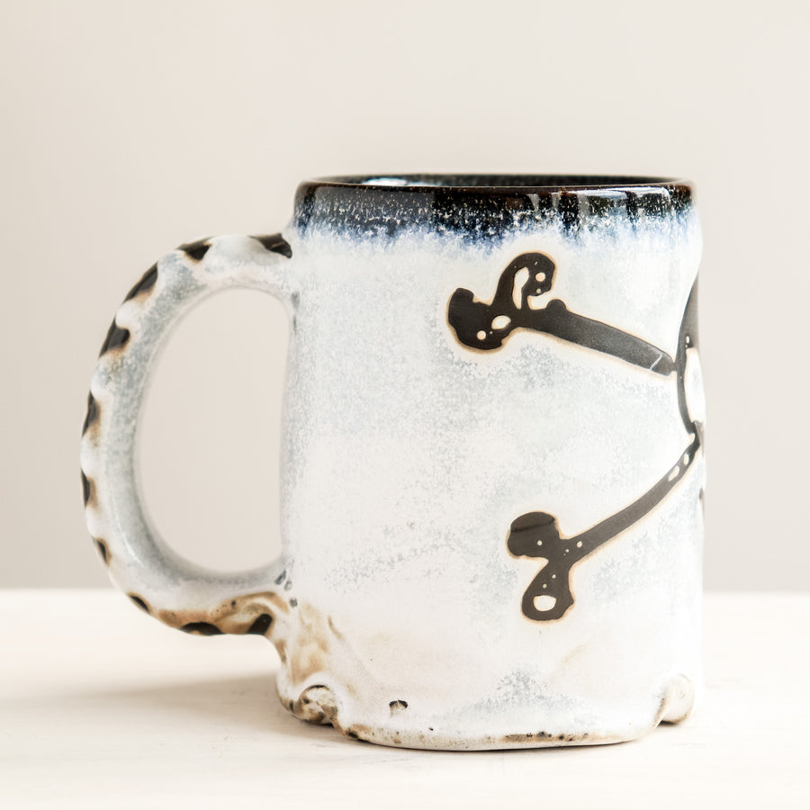 White Crossbones Single Skull Mug