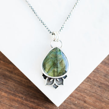 Small Labradorite Teardrop Meraki Necklace