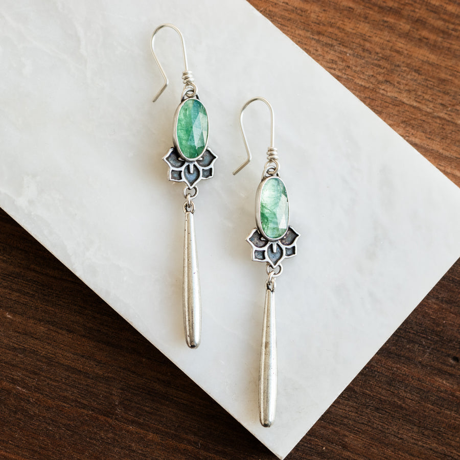 Mint Kyanite Meraki Dangle Earrings no.1