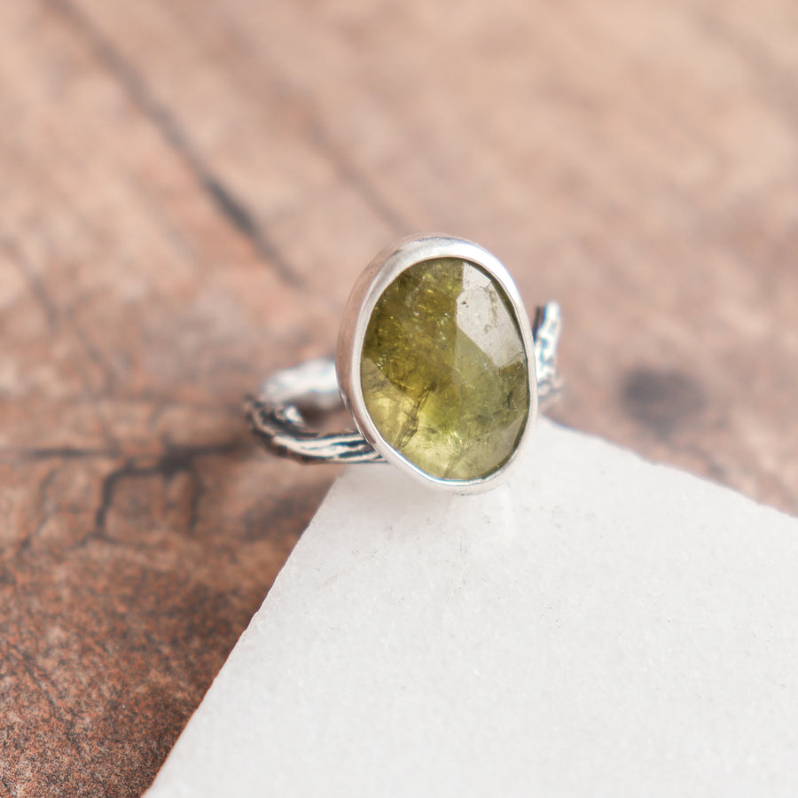 Size 6.75 | Green Garnet Branch Ring