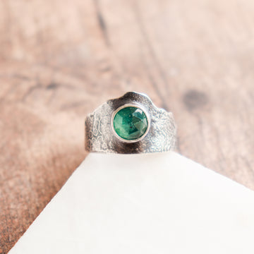 Size 8 | Mint Kyanite Ring