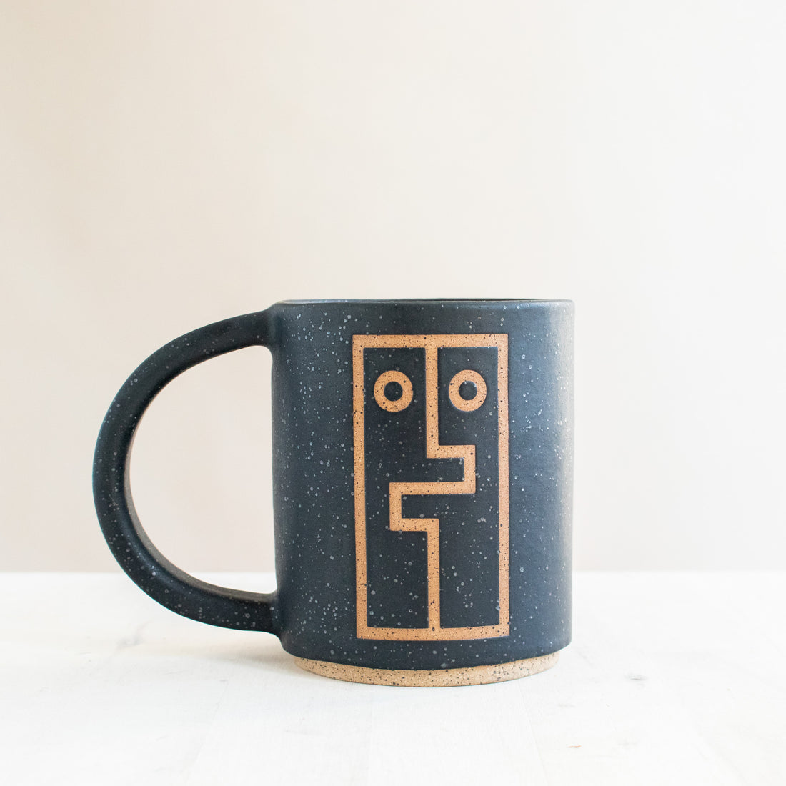 Hug Face Mug | Matte Black