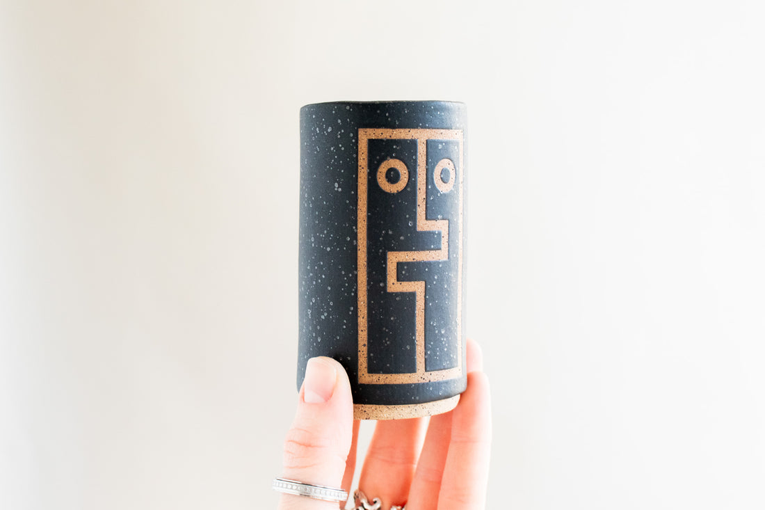 Hug Face Mini Vase | Matte Black