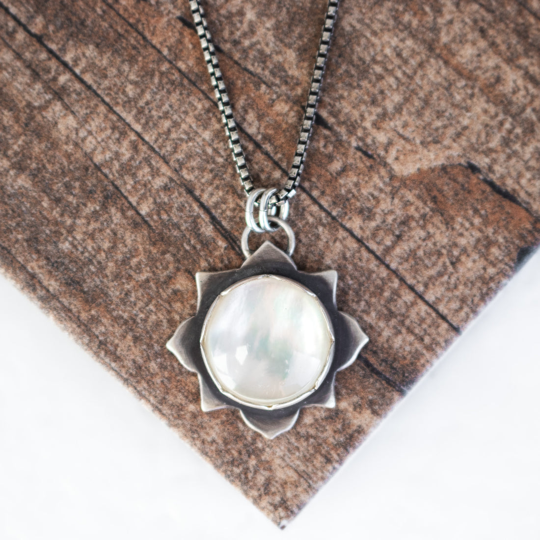 Mother of Pearl Meraki Necklace 30"