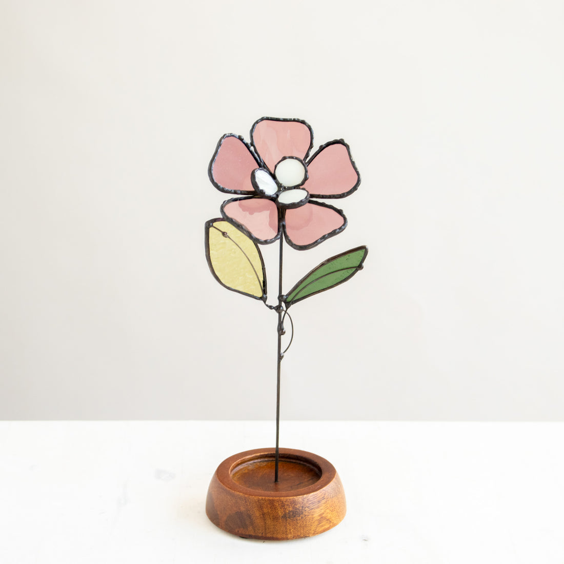 3D Flower on Stand | Pink/White