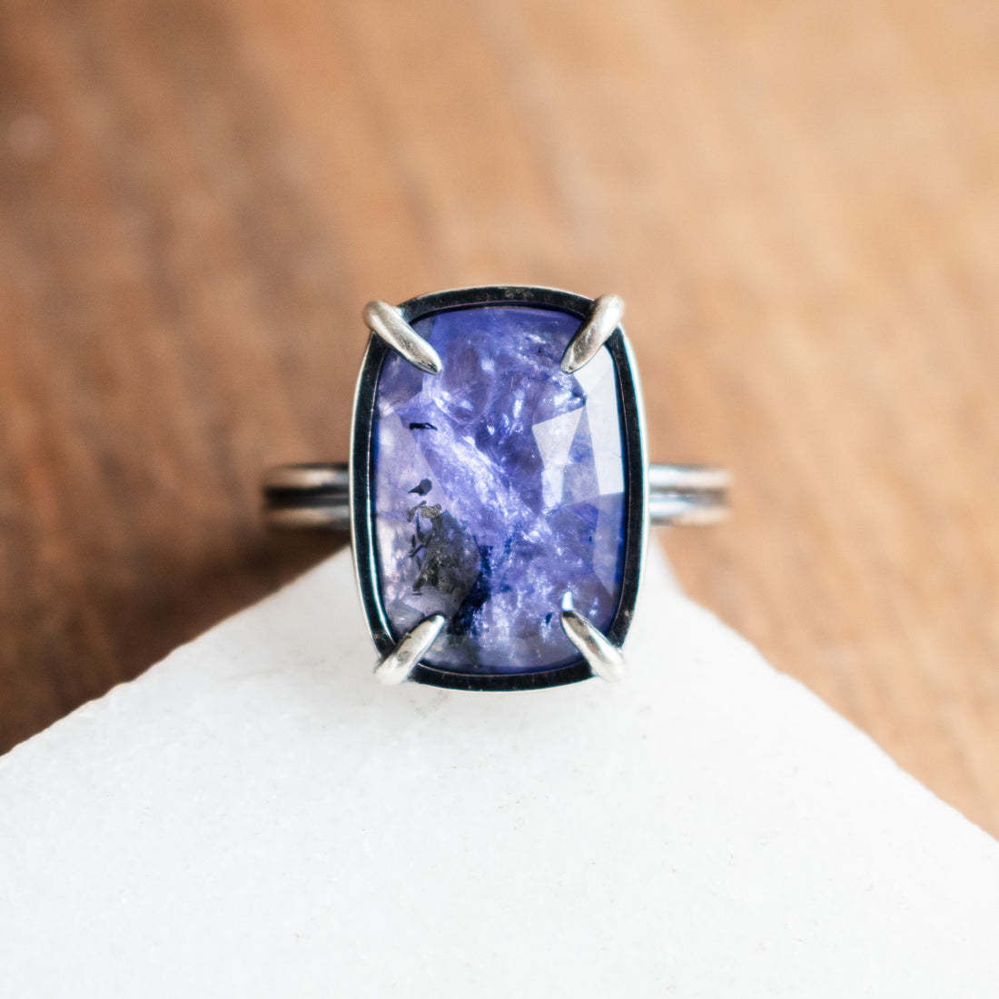 Size 8.5 | Iolite Rectangle Prong Ring