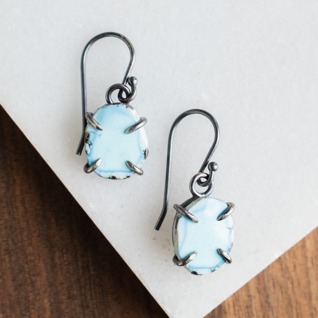 Small Golden Hills Prong Earrings