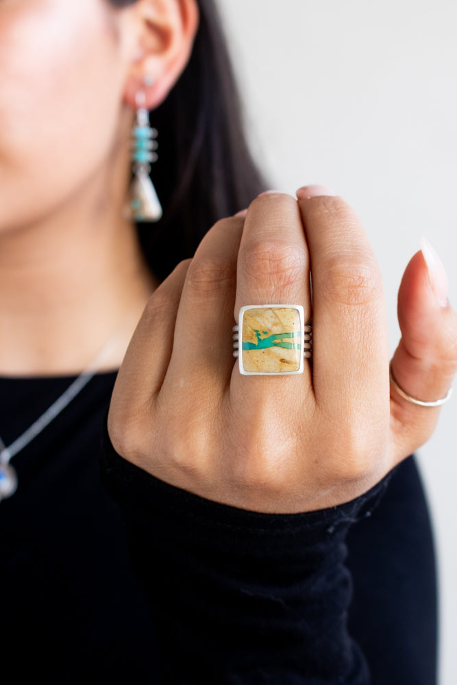 Size 7 | Square Royston Ribbon Turquoise Ring