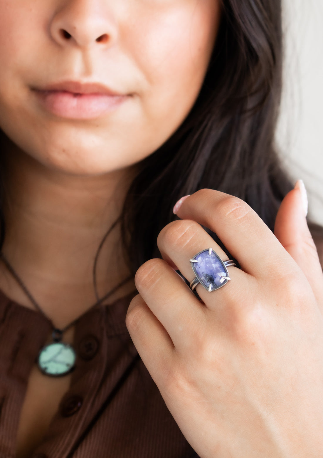 Size 8.5 | Iolite Rectangle Prong Ring