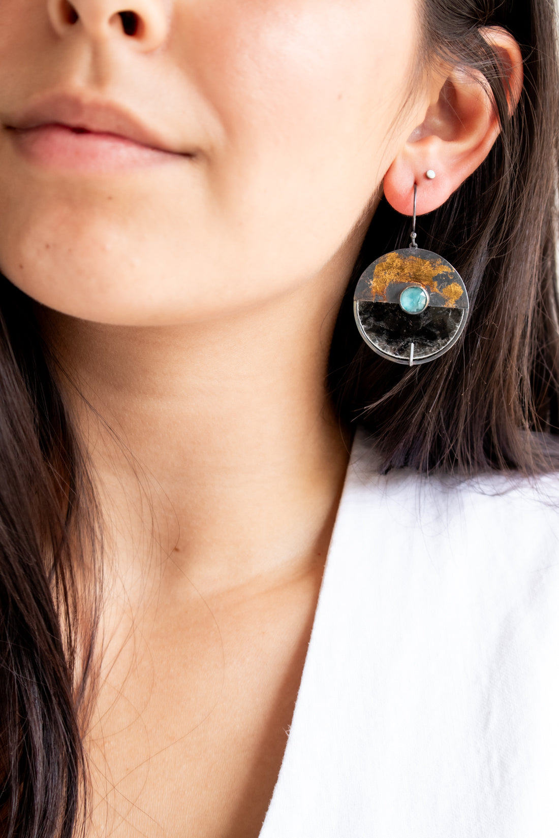 Keum Boo Mica & Kyanite Round Earrings