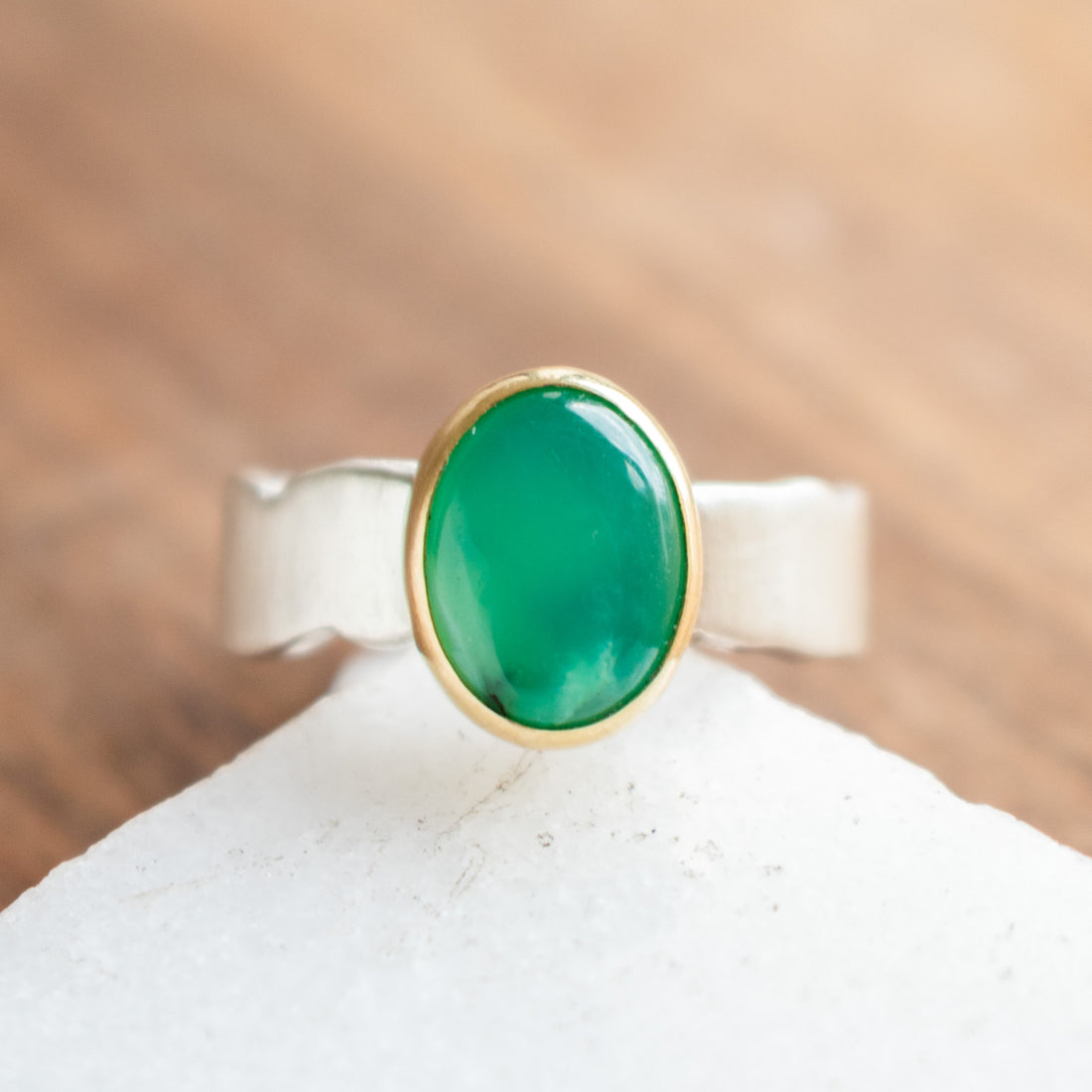 Size 6.5 | Chrysoprase 18k Gold Wavy Ring