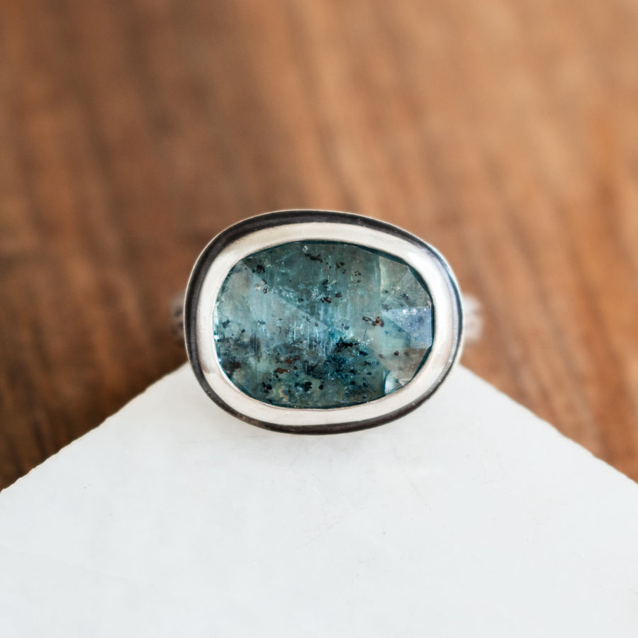 Size 8 | Blue Kyanite Ring