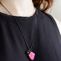 Cobalto Calcite Succulent Charm Necklace