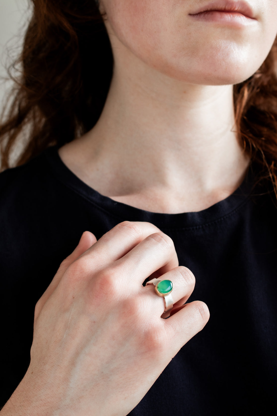 Size 6.5 | Chrysoprase 18k Gold Wavy Ring