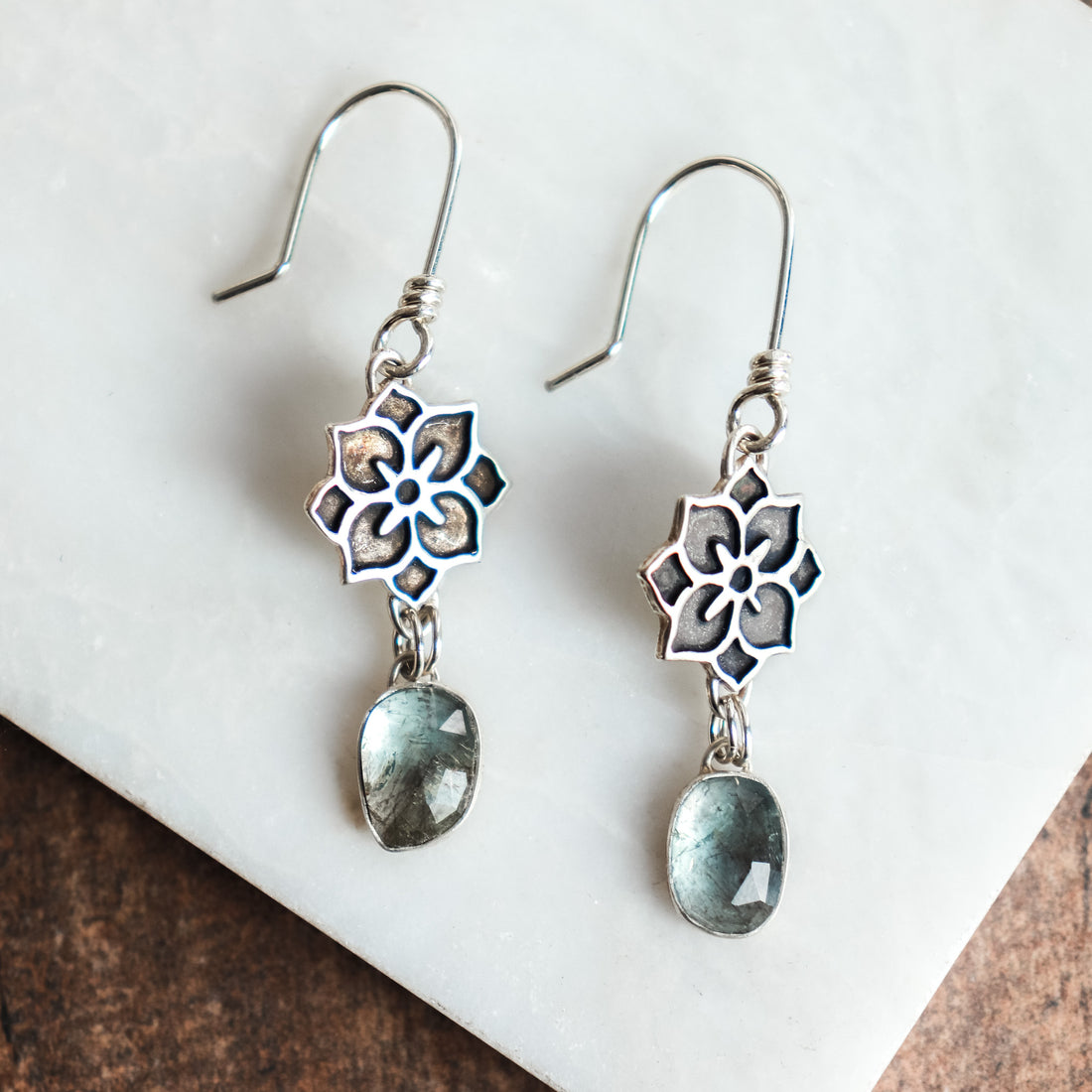 Aquamarine Small Single Meraki Earrings