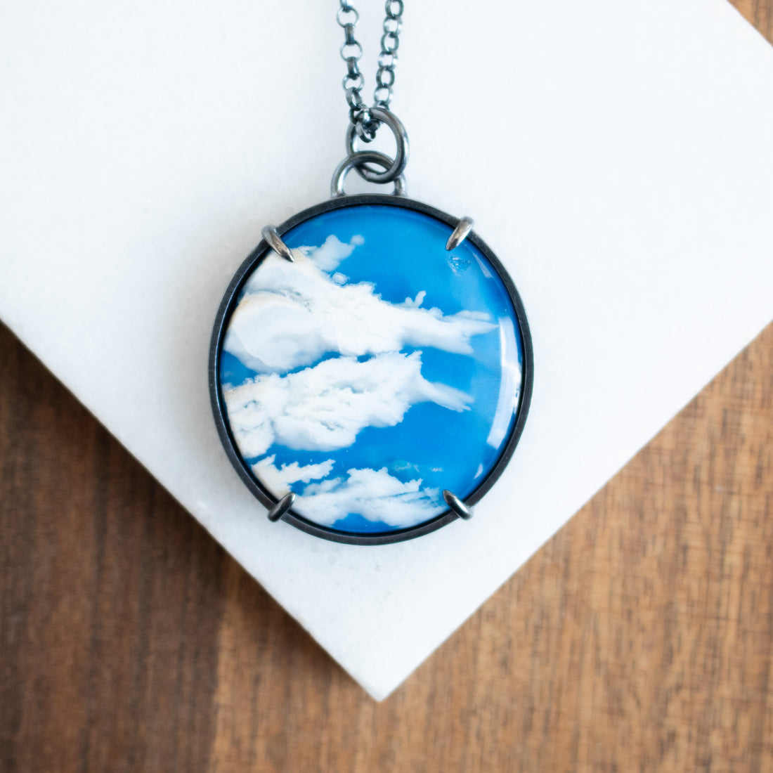 Cloud Plume Agate Large Round Necklace