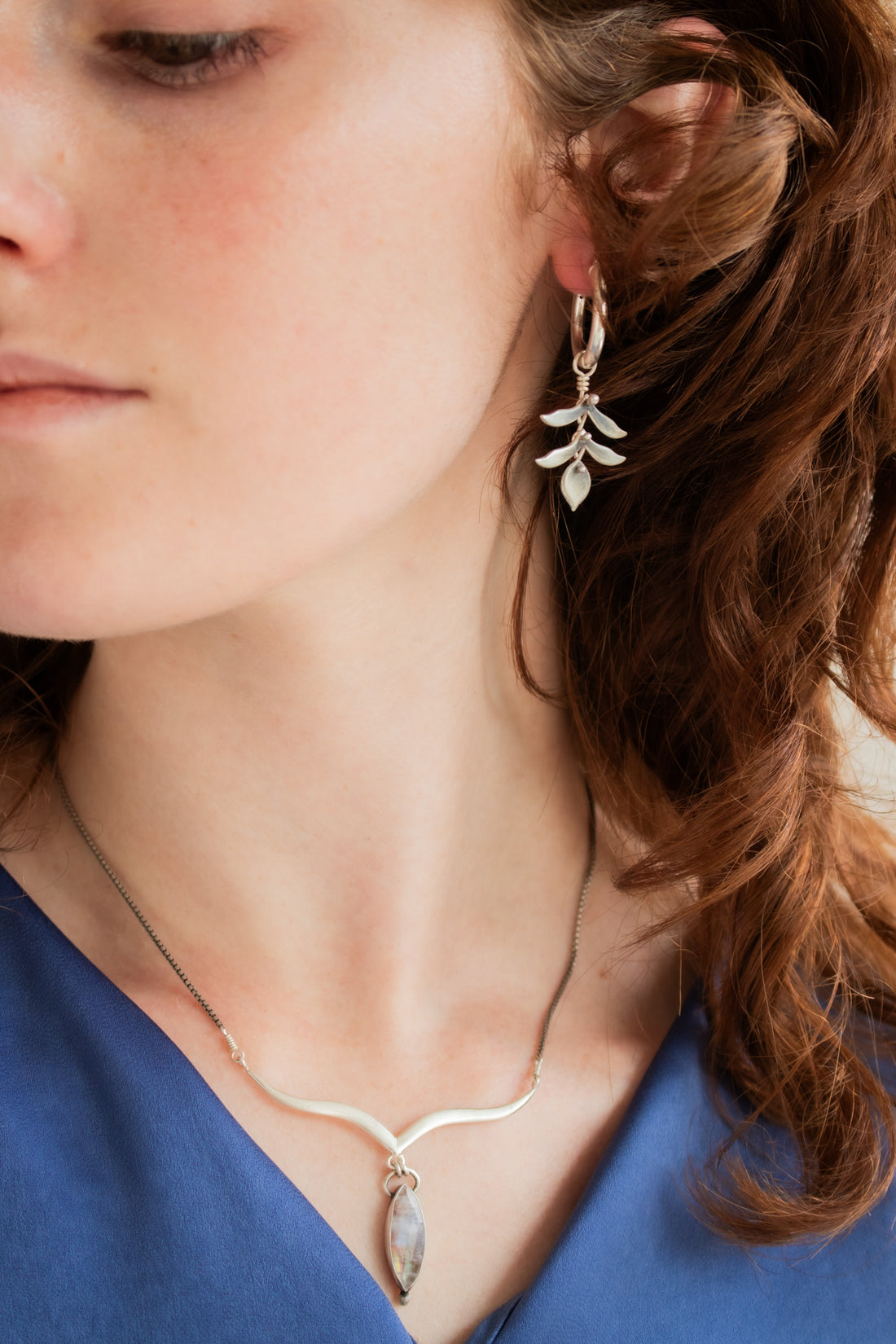Rainbow Moonstone Arabesque Necklace