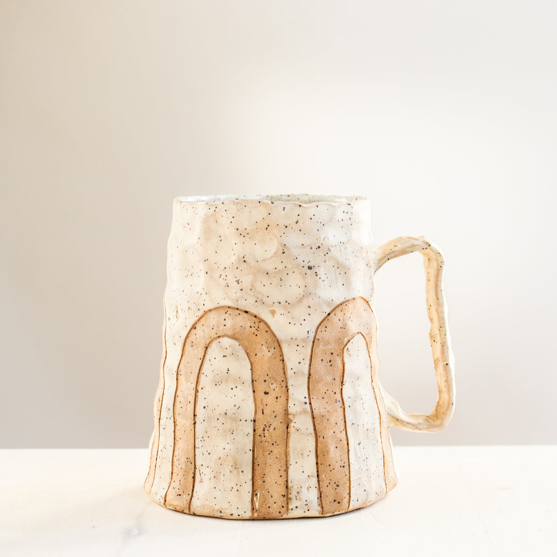 Arches Mug | White/Beige