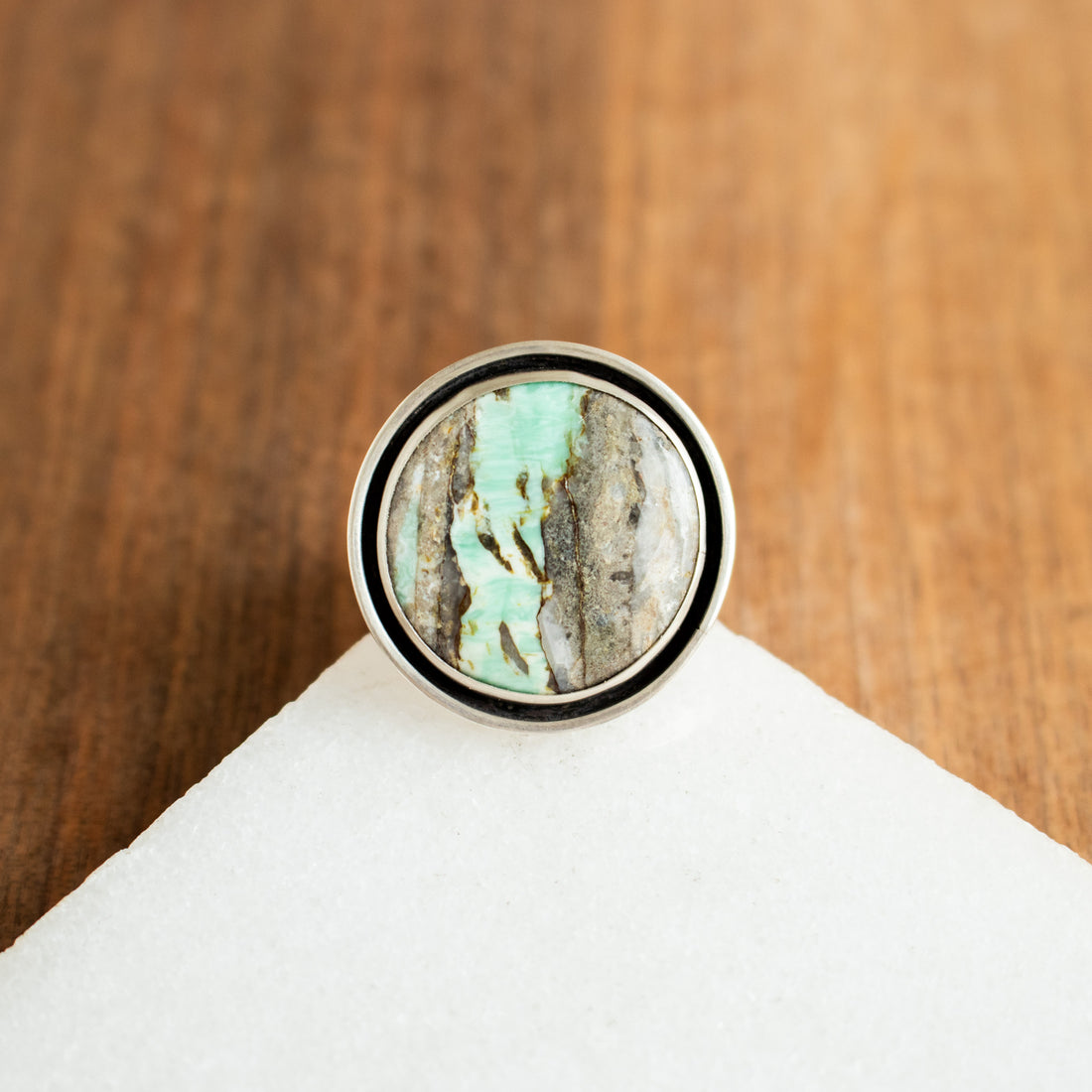 Size 8.25 | Lucin Variscite Round Hammered Band Ring