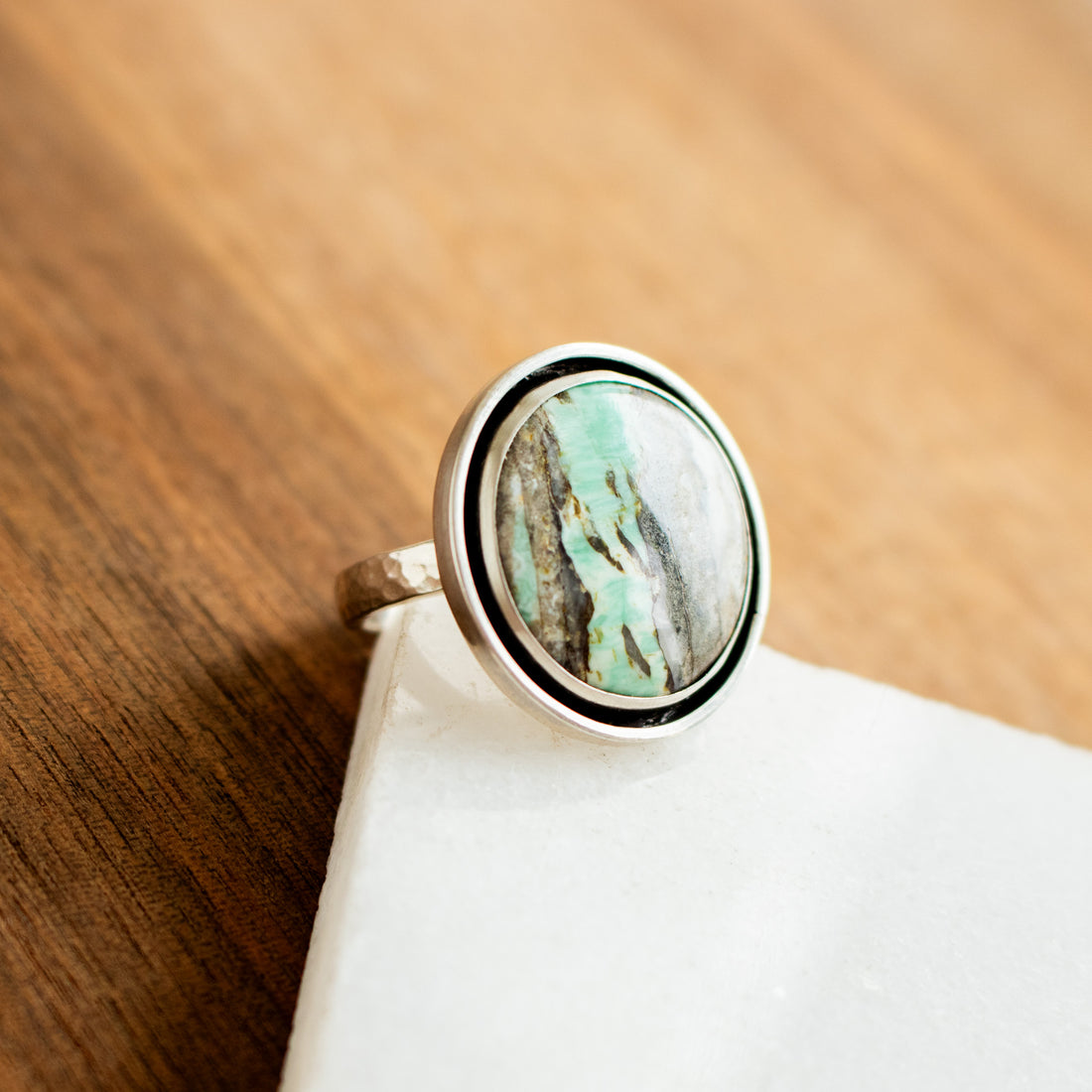 Size 8.25 | Lucin Variscite Round Hammered Band Ring