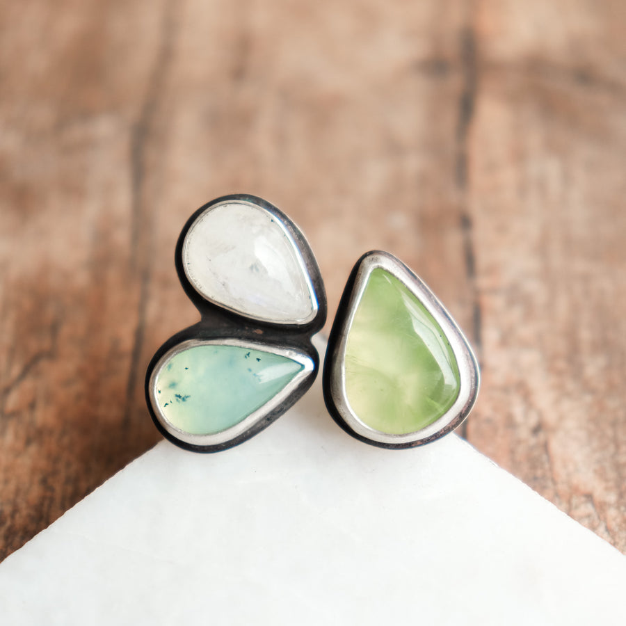 7.5 Prehnite, Peruvian Opal & Moonstone Ring