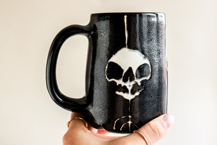 Triple Skull Black Mug 5