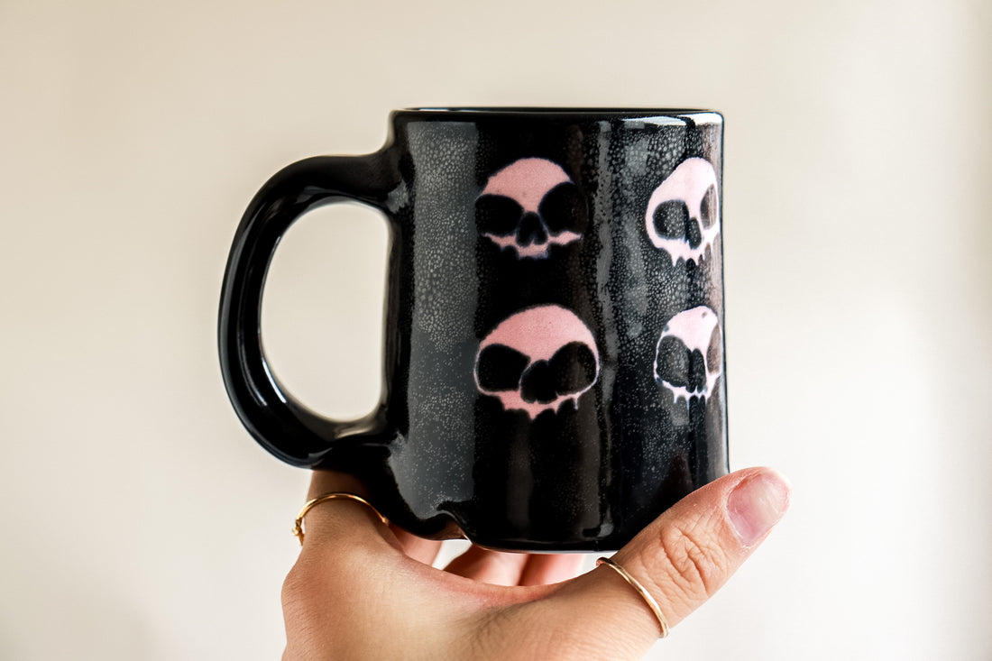 Eight Pink Skull Black Mug