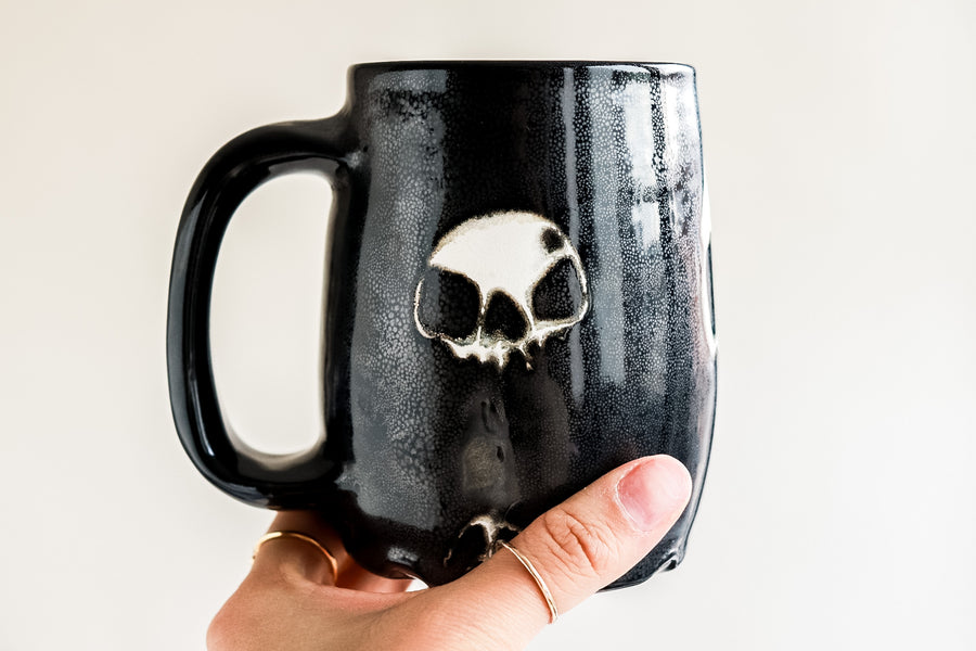 Triple Skull Black Mug 4