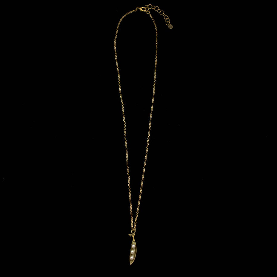 Pearl Pea Pod Petite Necklace