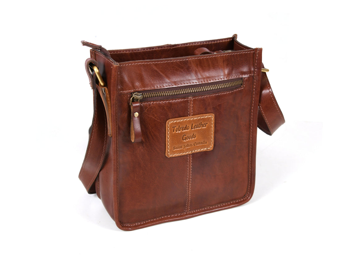 Leather Flight Crossbody Bag | Chestnut Brown