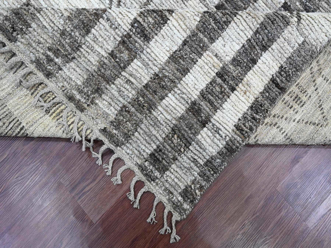 8'0" x 10'3" | Grey Moroccan | Wool | 210000028897