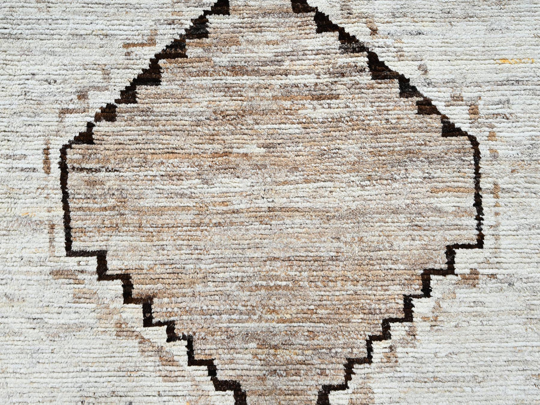 8'4"x10'1" | Cream Moroccan | Wool | 210000031277