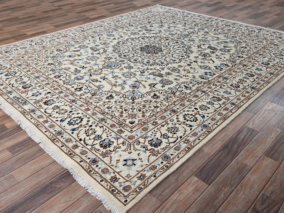 8'0"x10'1" | White Persian | Wool & Silk | 210000031276