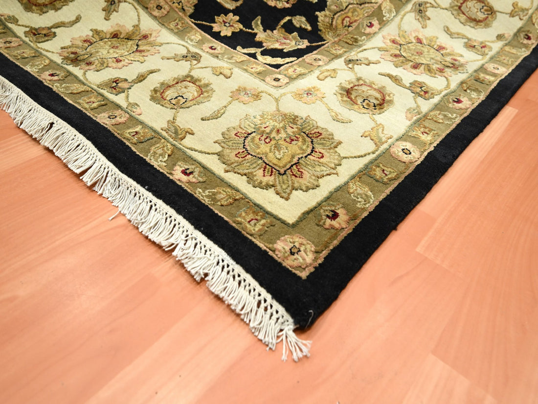 7'9" x 10'0" | Black Rajasthan | Wool & Silk | 210000028905